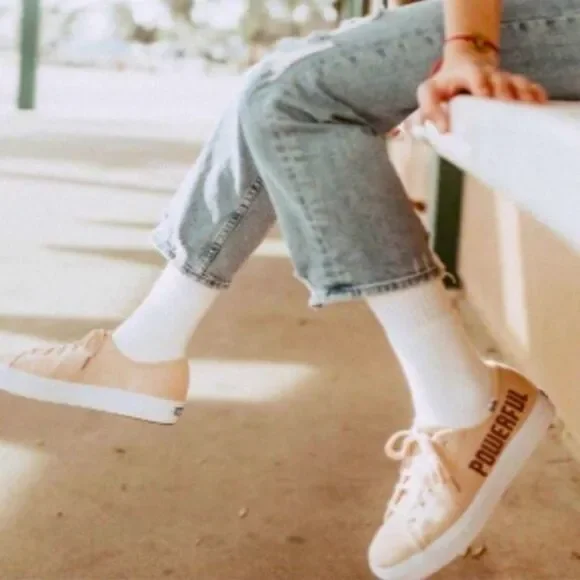 KEDS BEE & FOX “Pretty Powerful” Triple Kick Snkrs - Picture 2 of 3